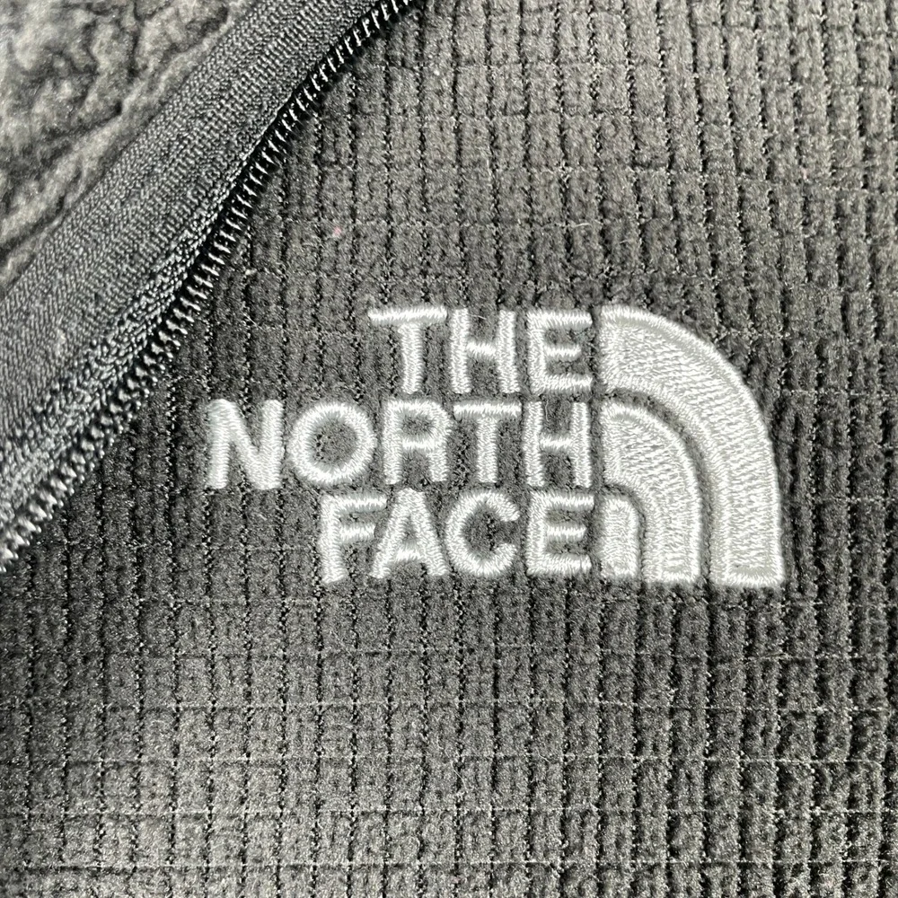 The North Face 1/4 Zip Pullover Mens M Black Outdoor Hiking Waffle Knit Fleece